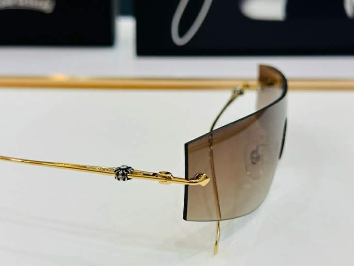 Picture of Chrome Hearts Sunglasses _SKUfw58025302fw